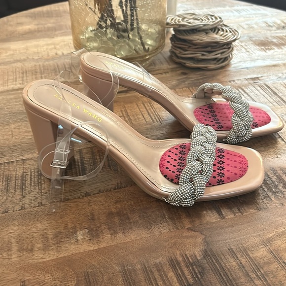 Azalea Wang DULCE BLOCK HEELS-NUDE - Picture 3 of 4